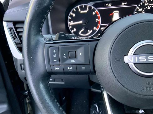 Used 2023 Nissan Rogue SL w/ SL Premium Package image 23