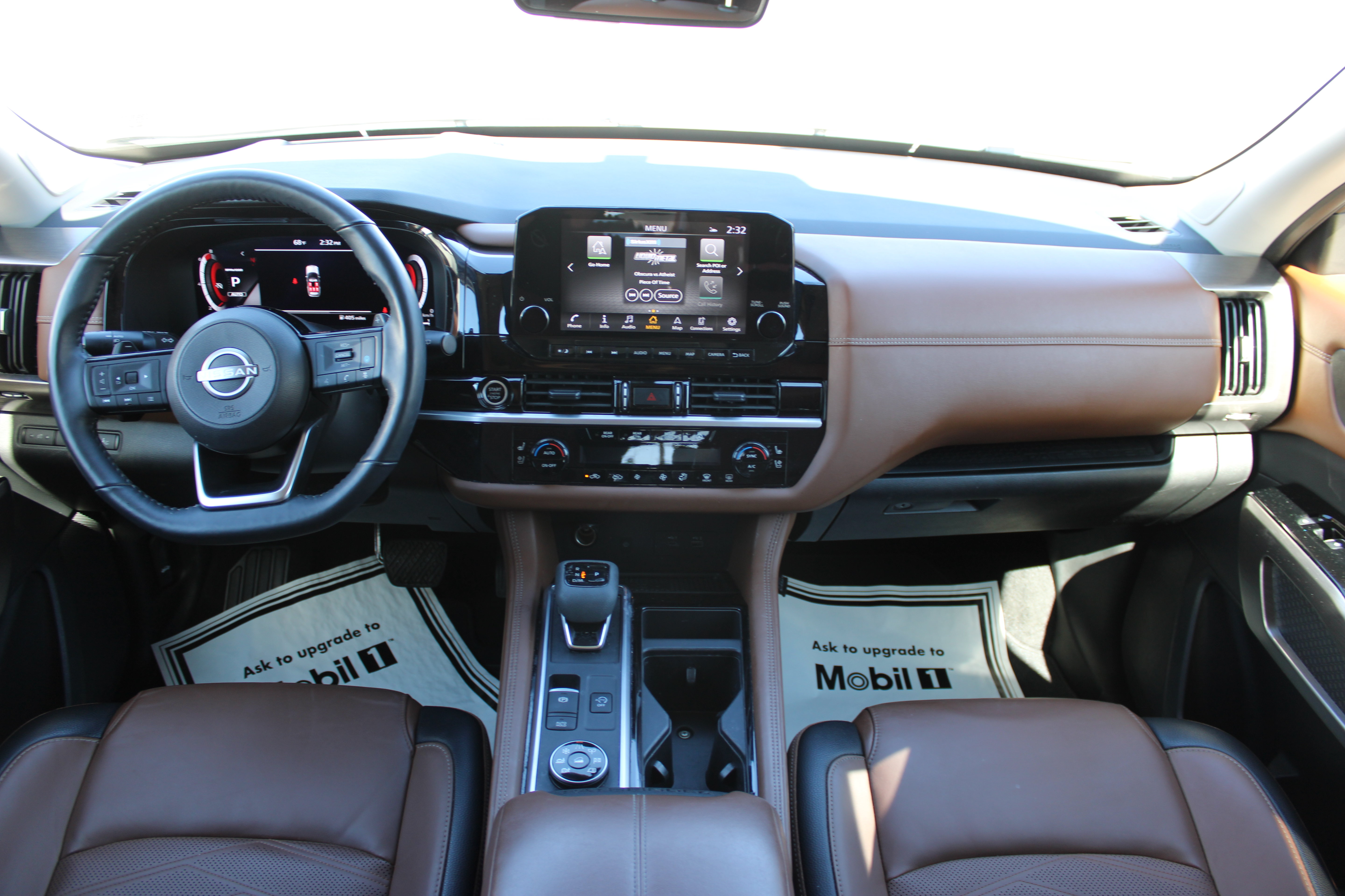 Certified 2024 Nissan Pathfinder Platinum AWD/4WD image 18