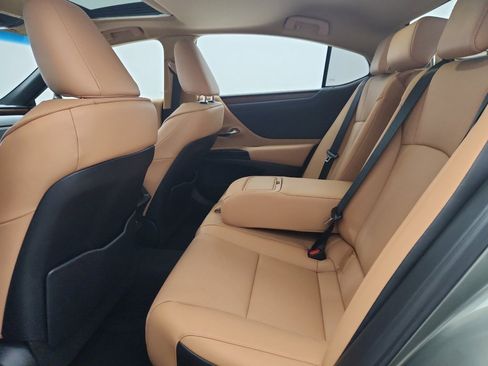 Used 2024 Lexus ES 350 Premium image 32