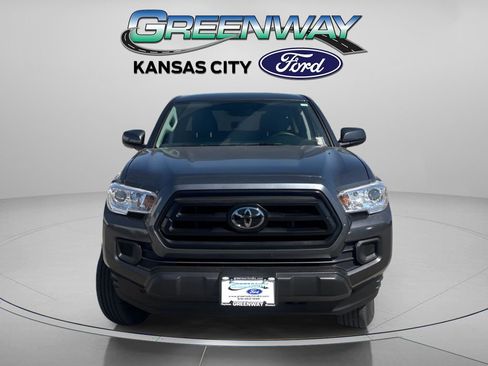 Used 2021 Toyota Tacoma SR AWD/4WD image 2