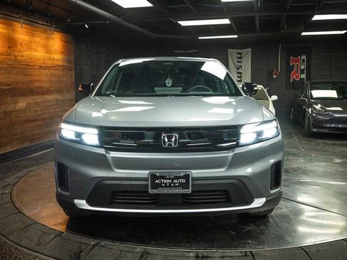 Used 2024 Honda Prologue EX image 4