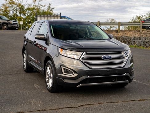 Used 2017 Ford Edge SEL w/ Canadian Touring Package image 2