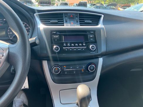 Used 2015 Nissan Sentra S image 13