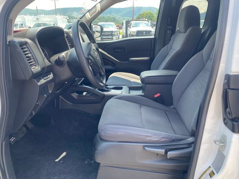 Used 2024 Nissan Frontier S AWD/4WD image 9