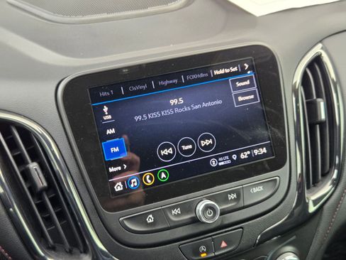 Used 2022 Chevrolet Equinox RS w/ RS Leather Package image 17