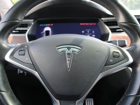 Used 2017 Tesla Model X 100D AWD/4WD image 16
