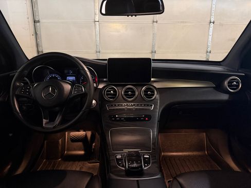Used 2018 Mercedes-Benz GLC 300 GLC300 4MATIC image 18