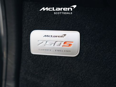 Used 2024 McLaren 750S Spider image 21