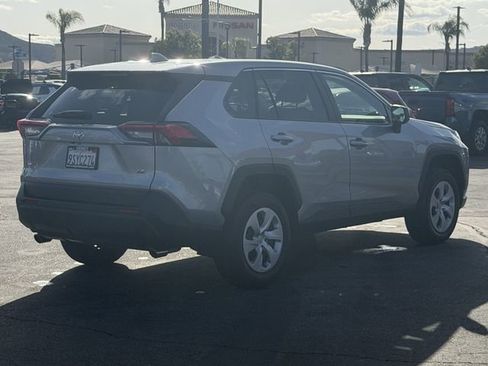 Used 2025 Toyota RAV4 LE FWD image 5