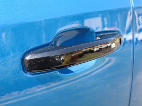 Used 2024 Chevrolet Silverado 1500 ZR2 w/ Technology Package image 26