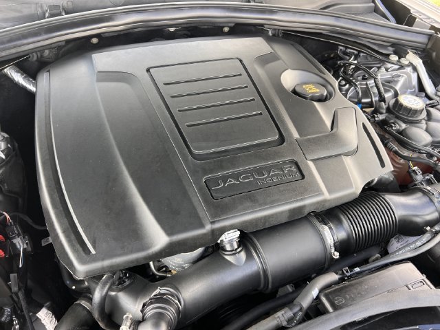 Used 2020 Jaguar F-PACE Premium AWD/4WD image 36