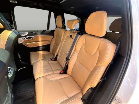 Used 2021 Volvo XC90 T6 Inscription w/ Lounge Package AWD/4WD image 20