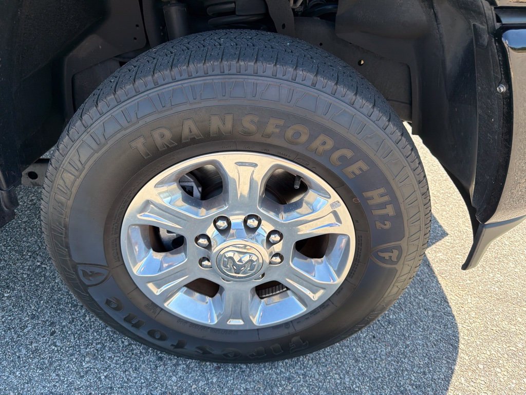 Used 2024 RAM 2500 Big Horn w/ Sport Appearance Package AWD/4WD image 16