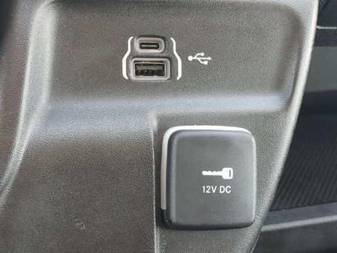 Used 2023 RAM ProMaster 2500 w/ Convenience Group image 21