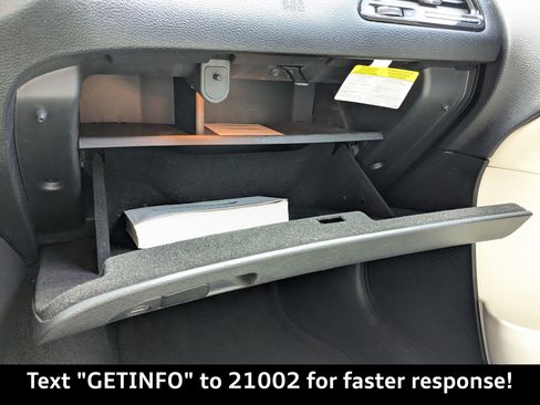 Used 2015 Dodge Challenger R/T Plus image 23