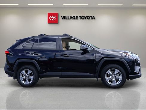 Certified 2024 Toyota RAV4 LE image 7