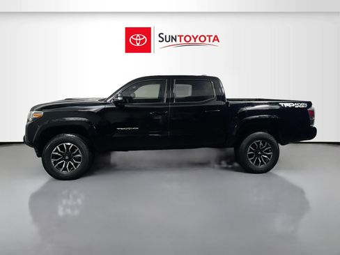 Used 2023 Toyota Tacoma TRD Sport w/ Advanced Technology Package AWD/4WD image 7