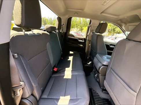Used 2024 Chevrolet Silverado 1500 LT AWD/4WD image 20