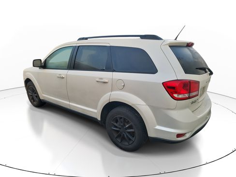Used 2016 Dodge Journey SXT w/ Comfort/Convenience Group image 7