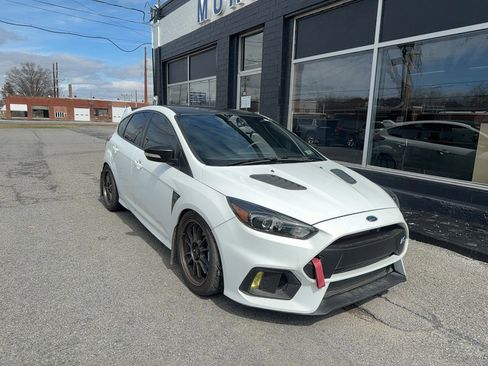 Used 2017 Ford Focus RS image 1
