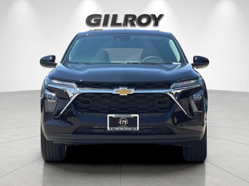 New 2026 Chevrolet Trax LS w/ LS Convenience Package FWD image 8