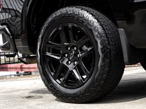 Used 2024 Chevrolet Silverado 1500 Custom w/ Turbomax Blackout Package image 55