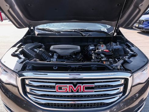Used 2019 GMC Acadia SLT AWD/4WD image 29