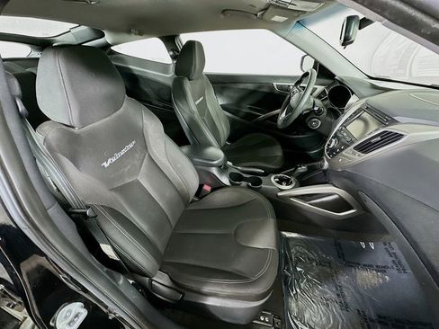 Used 2012 Hyundai Veloster image 31