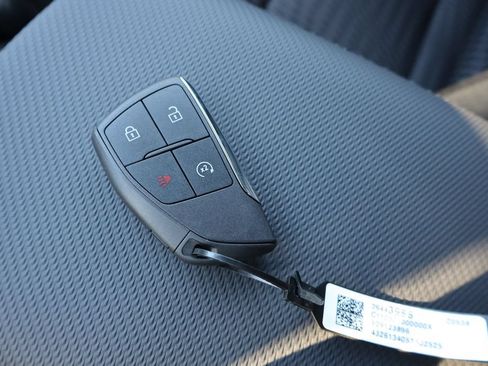 New 2027 Chevrolet Equinox LT FWD image 28