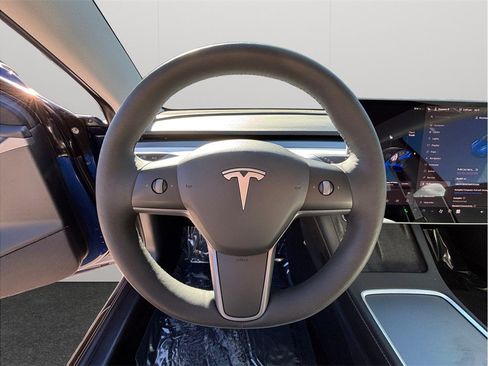 Used 2021 Tesla Model 3 Performance image 23