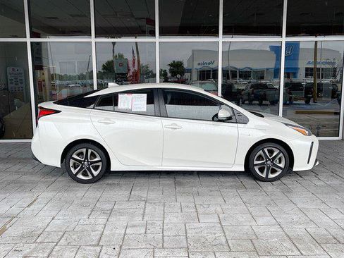 Certified 2020 Toyota Prius Limited FWD image 8