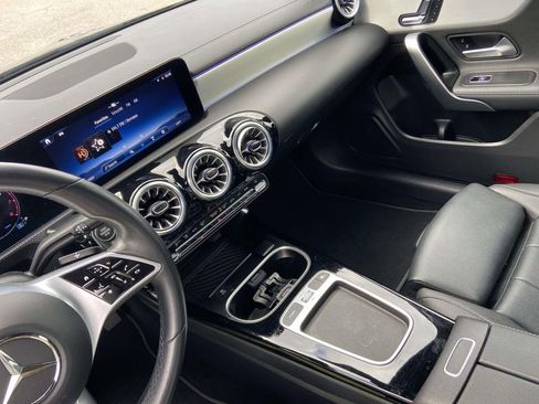 Used 2025 Mercedes-Benz CLA 250 CLA 250 image 21