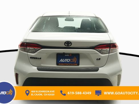 Used 2024 Toyota Corolla LE FWD image 12