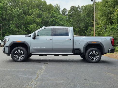 New 2026 GMC Sierra 2500 Denali Ultimate AWD/4WD image 3