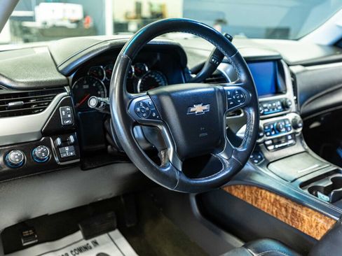 Used 2015 Chevrolet Suburban LTZ image 11