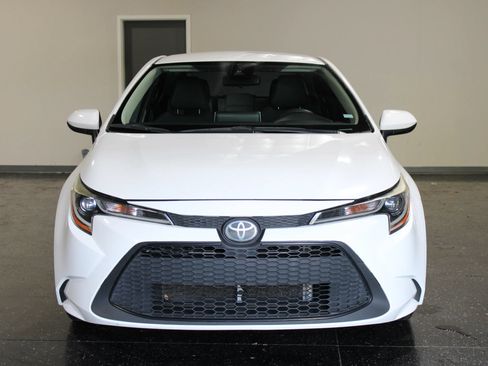 Used 2020 Toyota Corolla LE FWD image 7