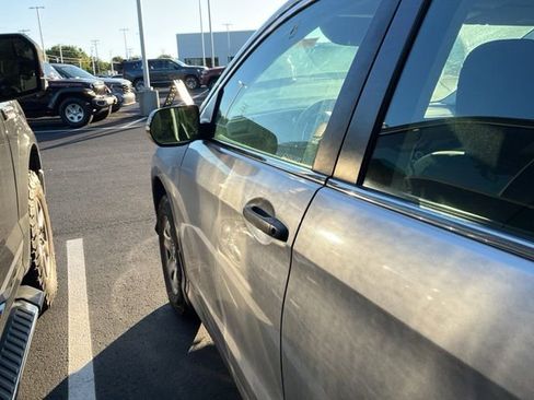 Used 2016 Honda CR-V LX image 8