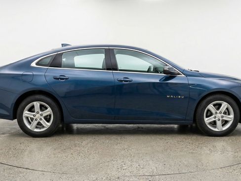 Used 2024 Chevrolet Malibu LT image 11