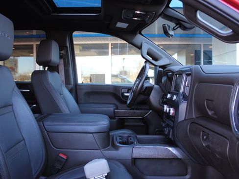 Used 2023 GMC Sierra 2500 Denali w/ Denali Ultimate Package image 23