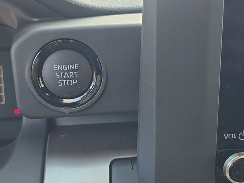 New 2025 Toyota Tacoma SR5 image 18