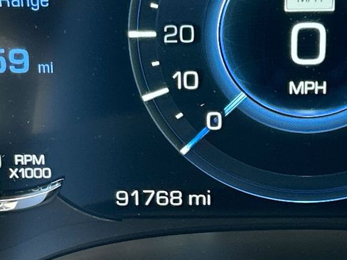 Used 2017 Cadillac Escalade Premium Luxury image 24