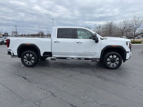 New 2026 GMC Sierra 2500 Denali w/ Denali Reserve Package image 8