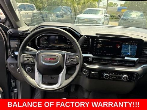 Used 2025 GMC Sierra 1500 SLT AWD/4WD image 17