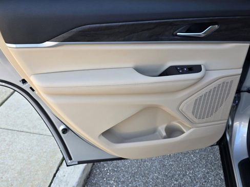 New 2025 Jeep Grand Cherokee L Limited w/ Trailer Tow Package image 40