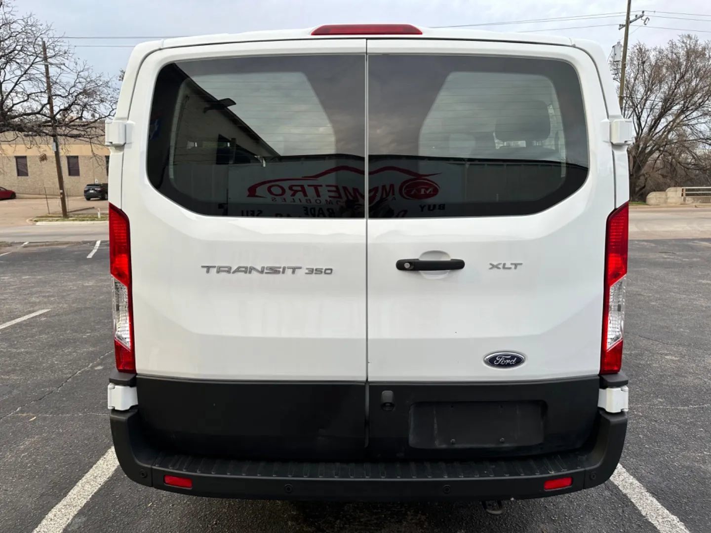 Used 2021 Ford Transit 350 XLT RWD image 4