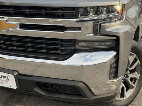 Used 2021 Chevrolet Silverado 1500 LT w/ Convenience Package II AWD/4WD image 8