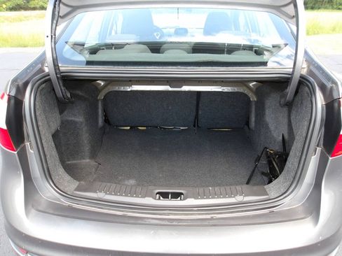 Used 2014 Ford Fiesta SE FWD image 22