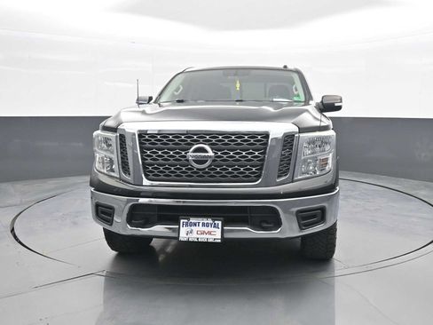 Used 2017 Nissan Titan SV AWD/4WD image 3
