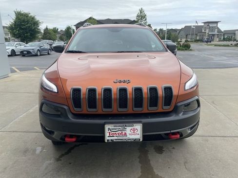Used 2015 Jeep Cherokee Trailhawk AWD/4WD image 11