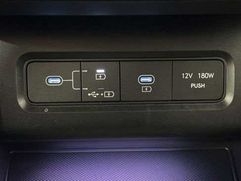 Used 2025 Hyundai Tucson Limited image 25